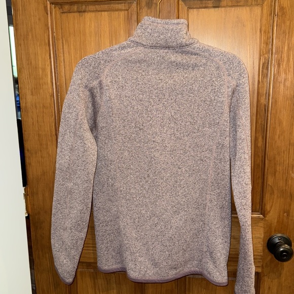Patagonia better sweater 1/4 zip fleece, size medium heathered lavender color. - Picture 4 of 6